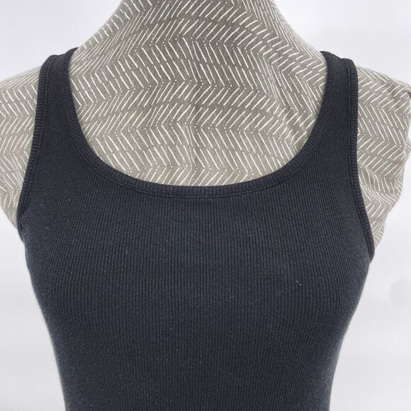 Basic Y2K Black Beater Tank 00s Ribbed Cotton Solid Layering Minimal Masc Size M - Picture 4 of 7